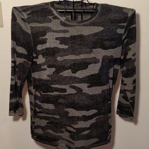 Lucky Brand burnout, long sleeve, camo shirt, excellent condition, size L